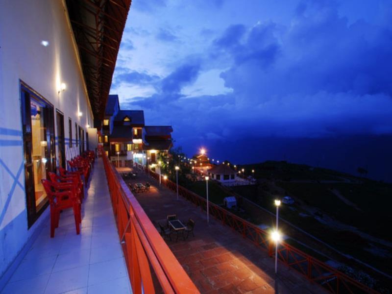 Clifftop Club Auli Joshīmath Dış mekan fotoğraf