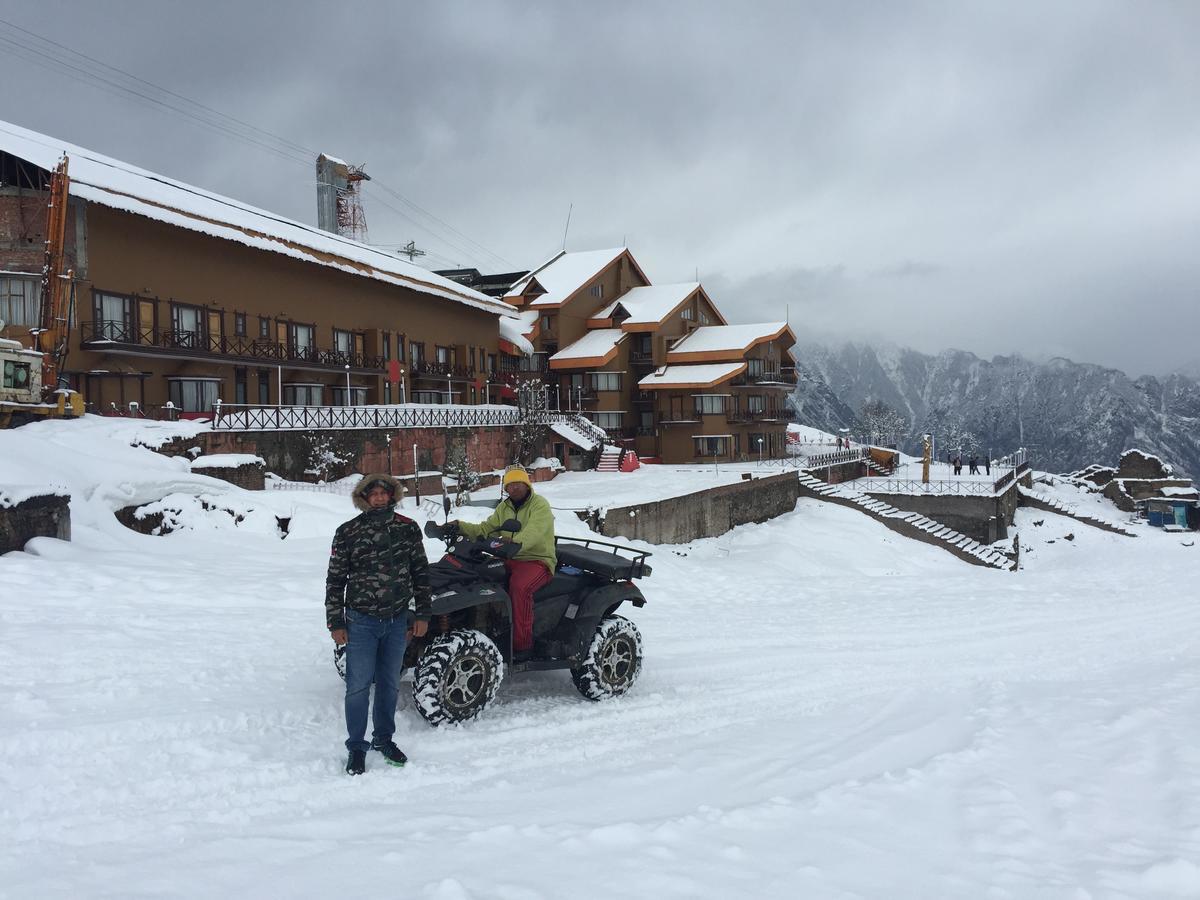 Clifftop Club Auli Joshīmath Dış mekan fotoğraf